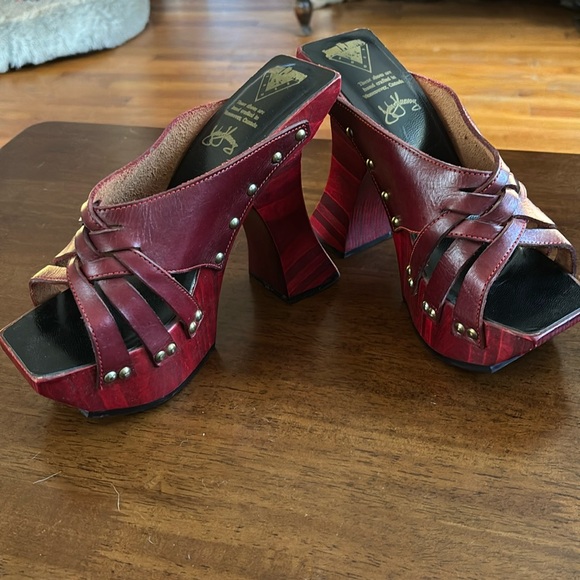 John Fluevog Shoes - Vintage John Fluevog Hi-Magda size 8